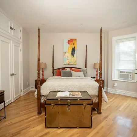 Appartamento A Charming 4 Bd Garden Oasis Brick Townhouse
